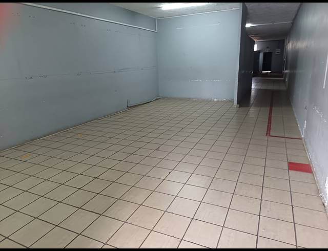 160M² WORKSHOP TO LET IN FLORIDA